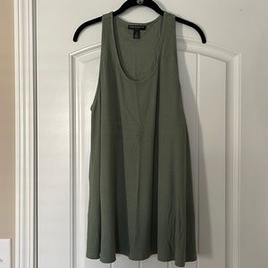 A pea in the pod nursing sleep tank top
